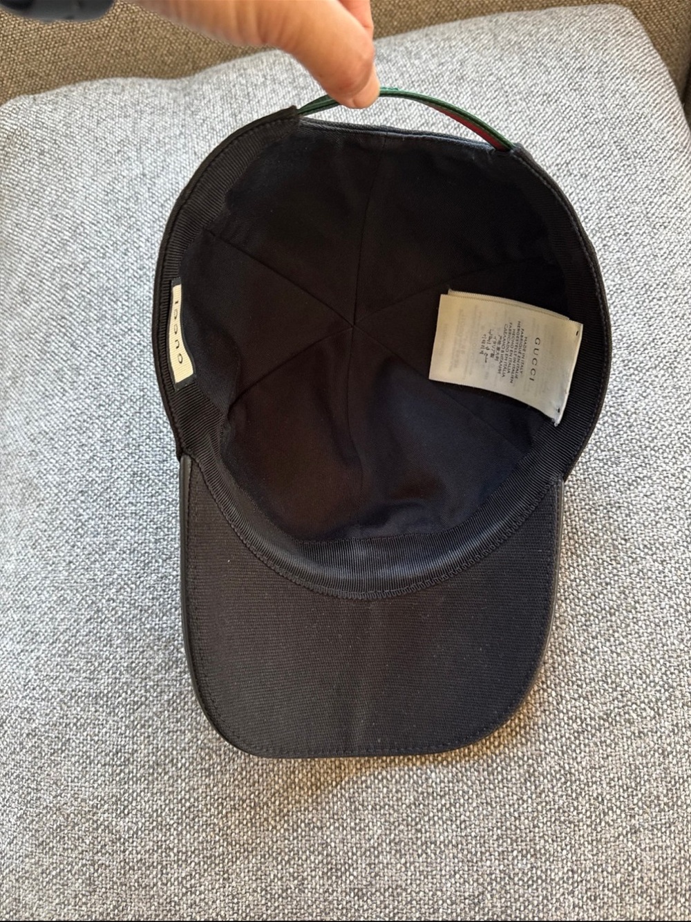 Authentic Gucci Black Cap with Green and Red Stripe - Picture 13 of 14